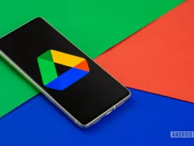 Google Drive logo on smartphone Stock photo 840w 472h.jpg